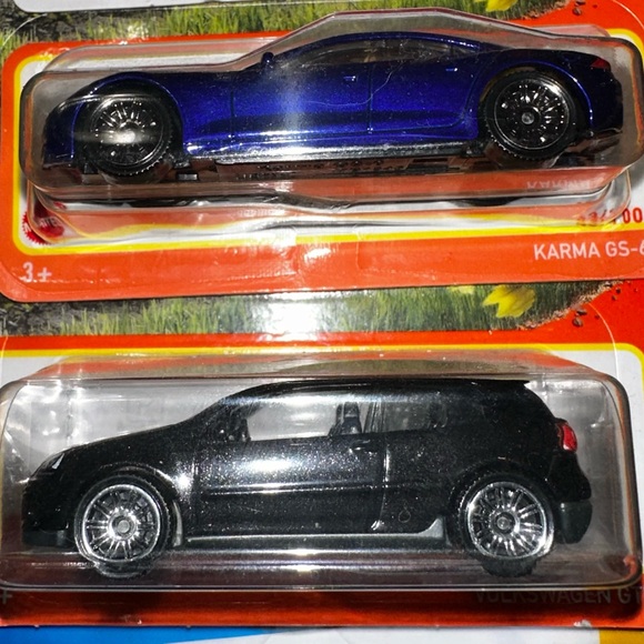All sorts of hot wheels and matchboxes - Picture 8 of 17